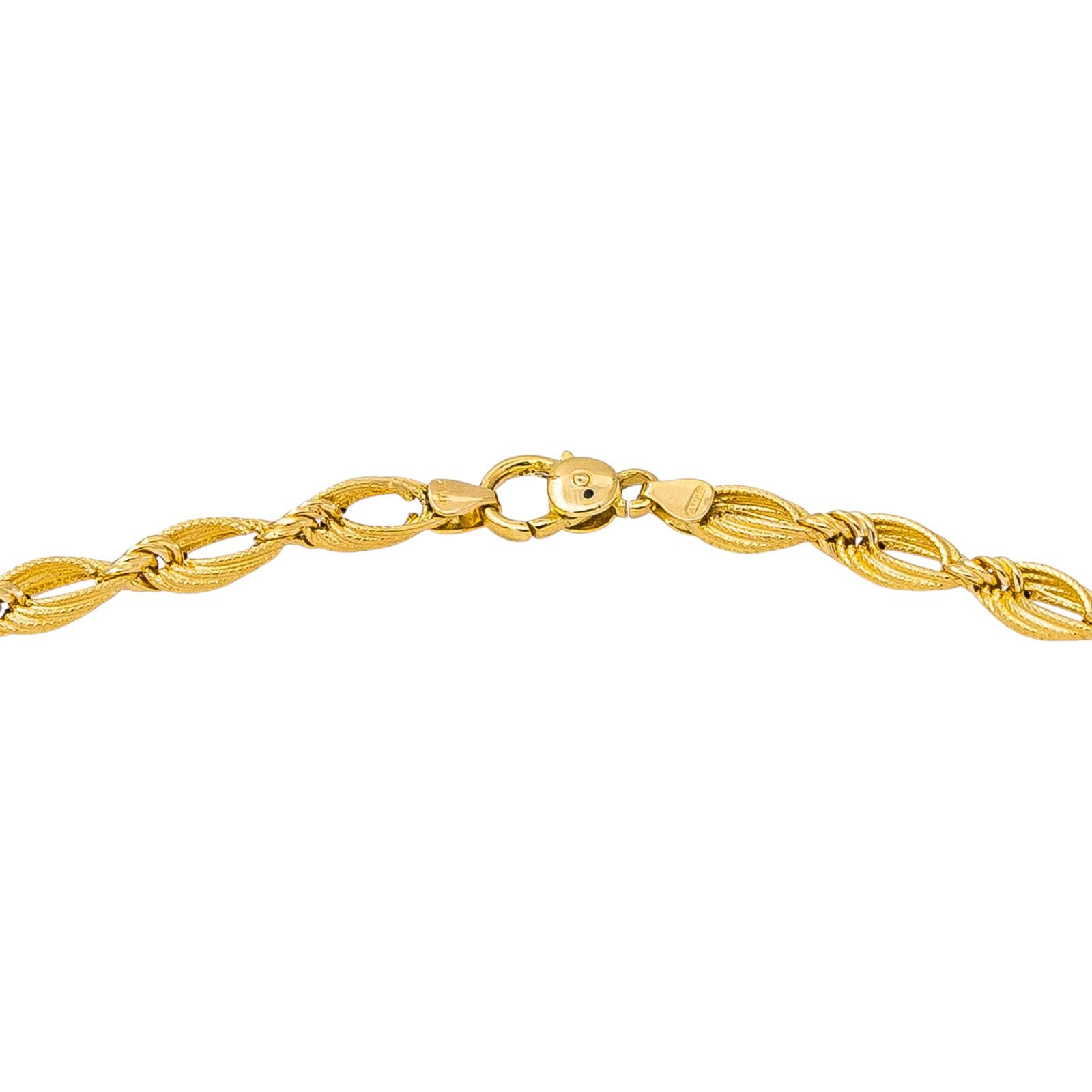 Yellow gold necklace