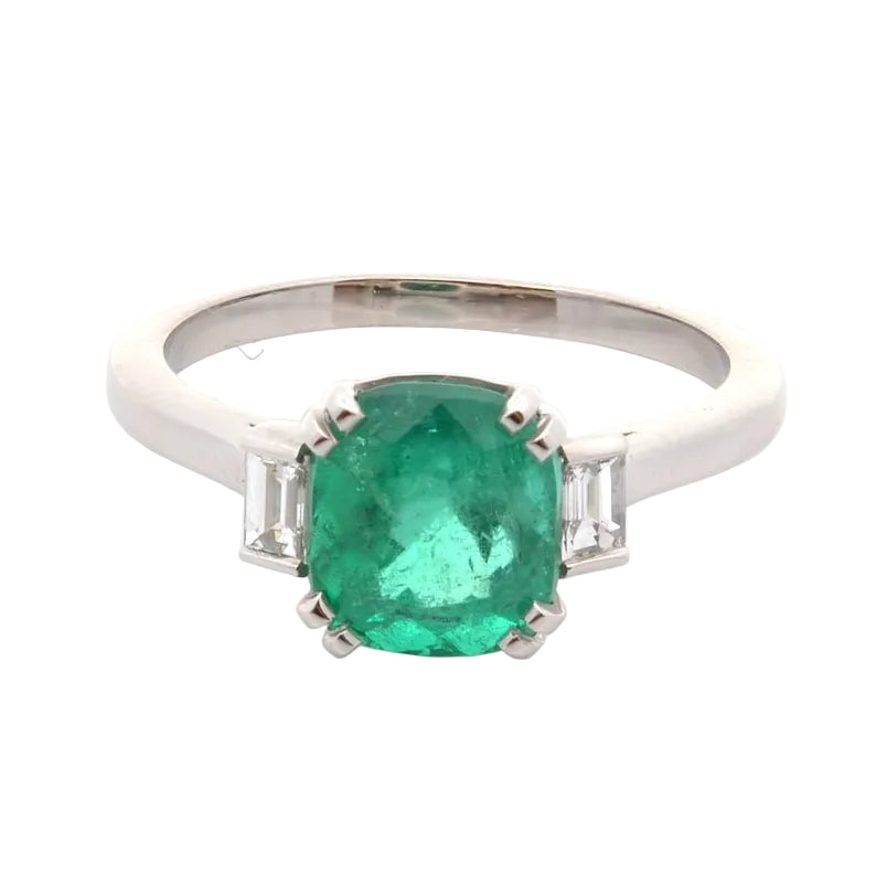 2.25-carat Emerald ring with Diamonds