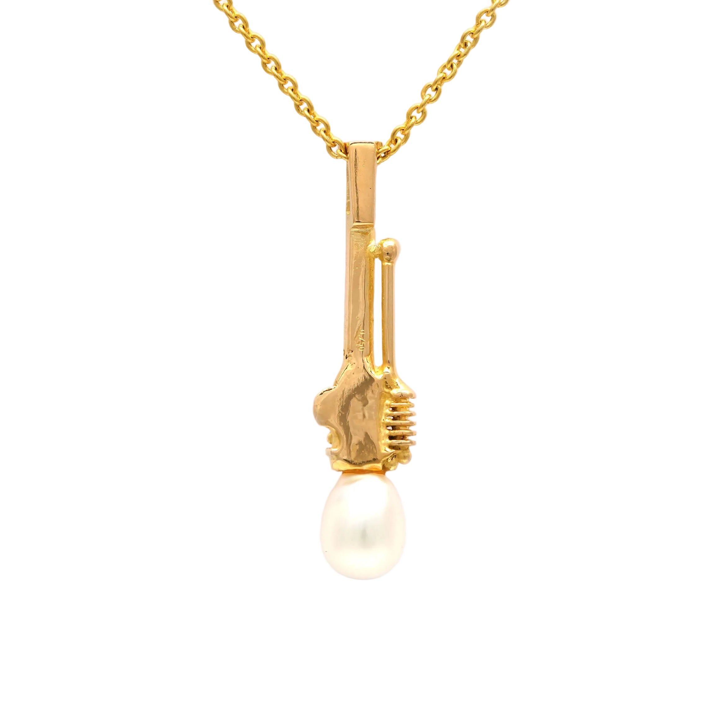 Yellow Gold and Pearl Pendant