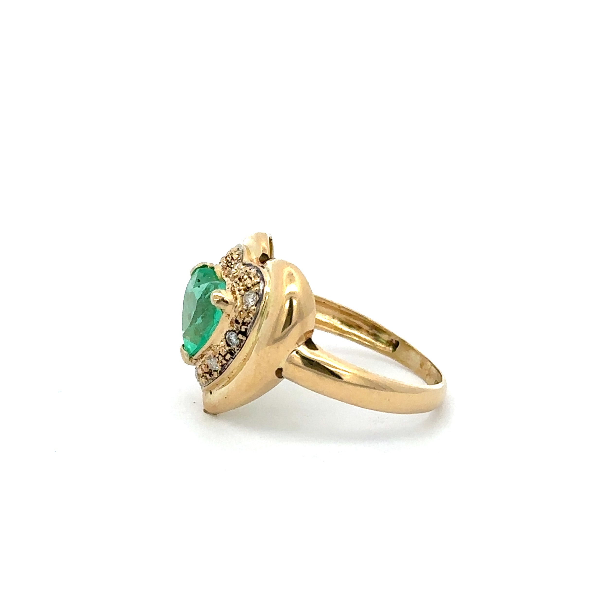 "Entourage" Ring in Yellow Gold, Emerald, and Diamonds