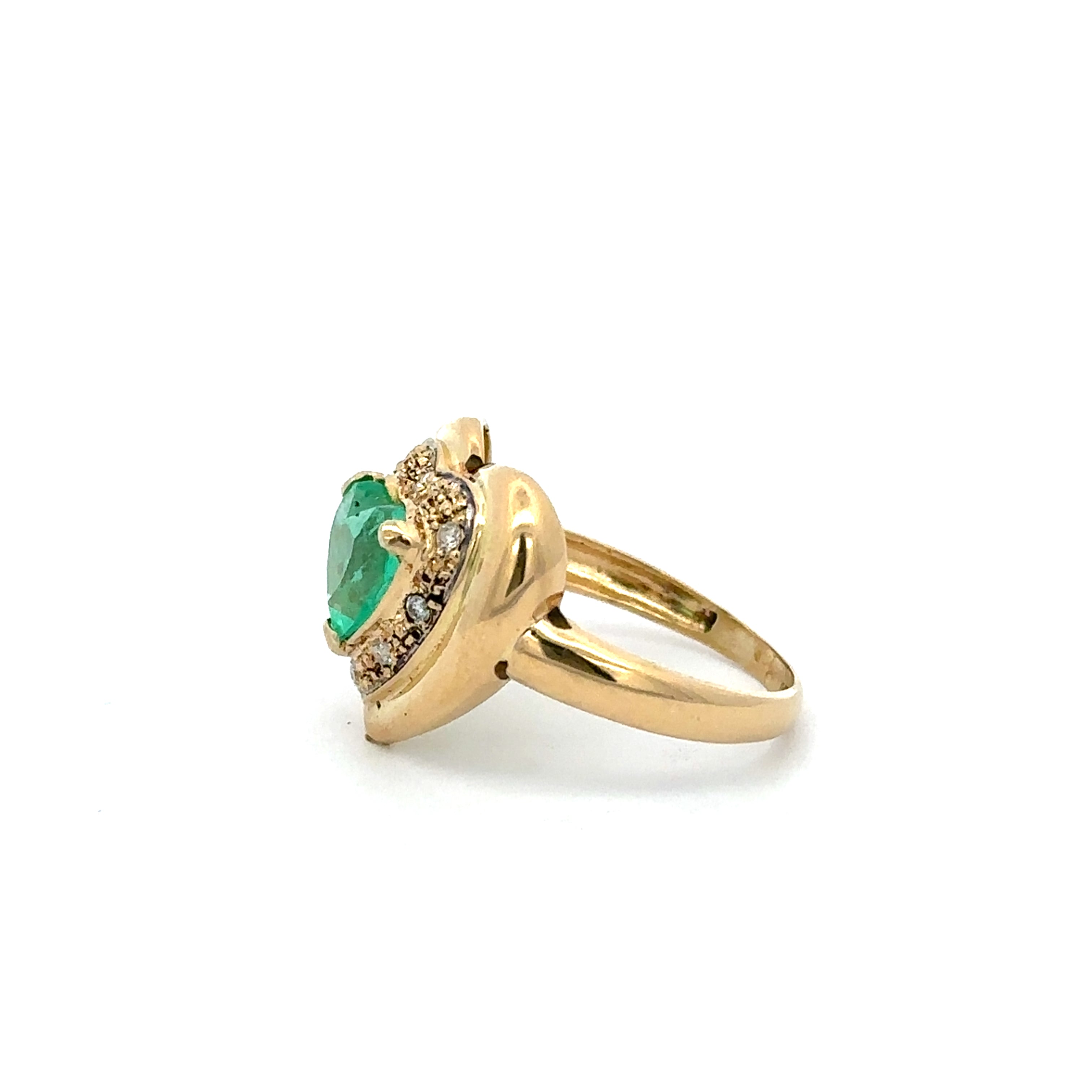 "Entourage" Ring in Yellow Gold, Emerald, and Diamonds