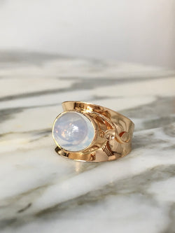 Yellow Gold Solitaire Ring with Moonstone
