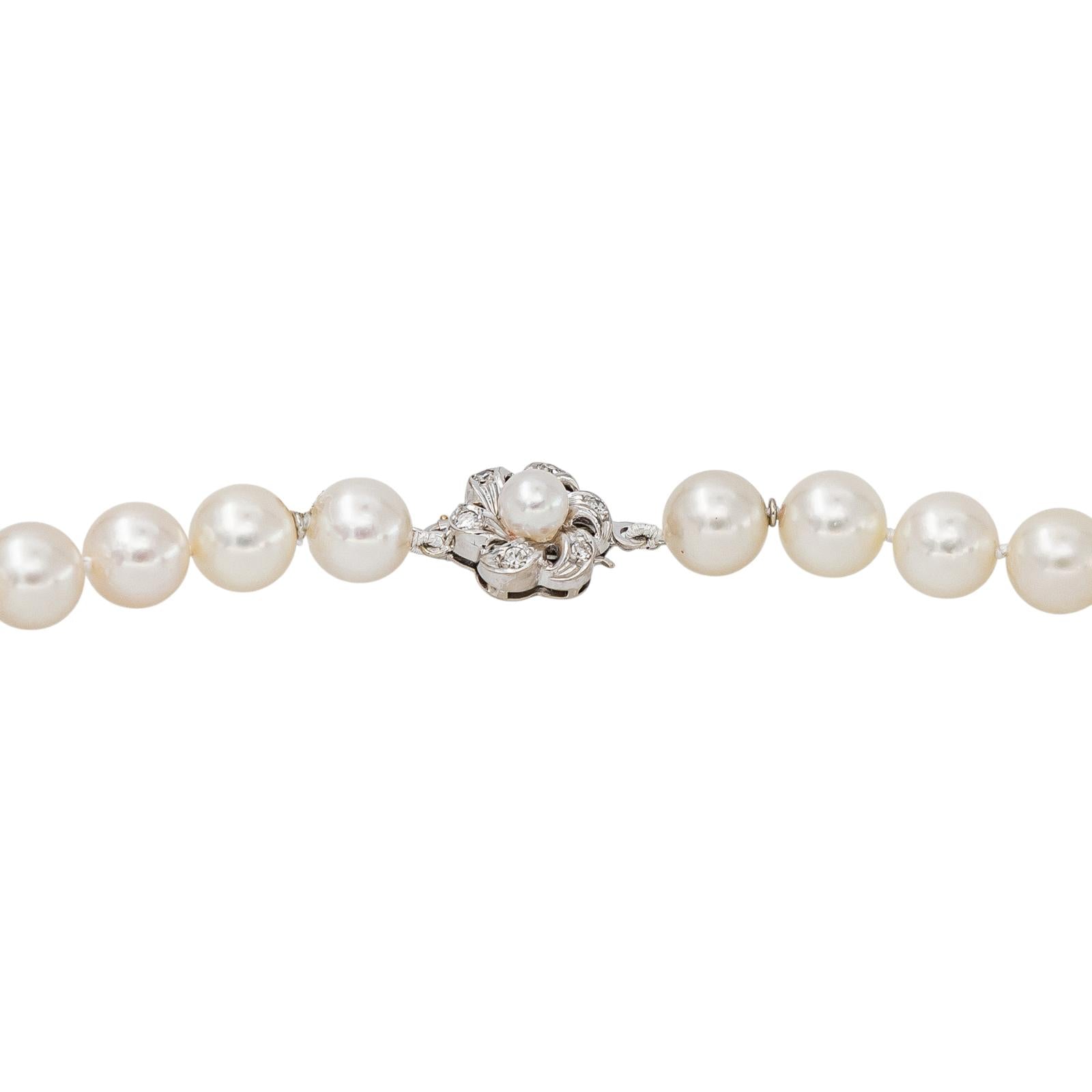 Necklace  White gold  Pearl