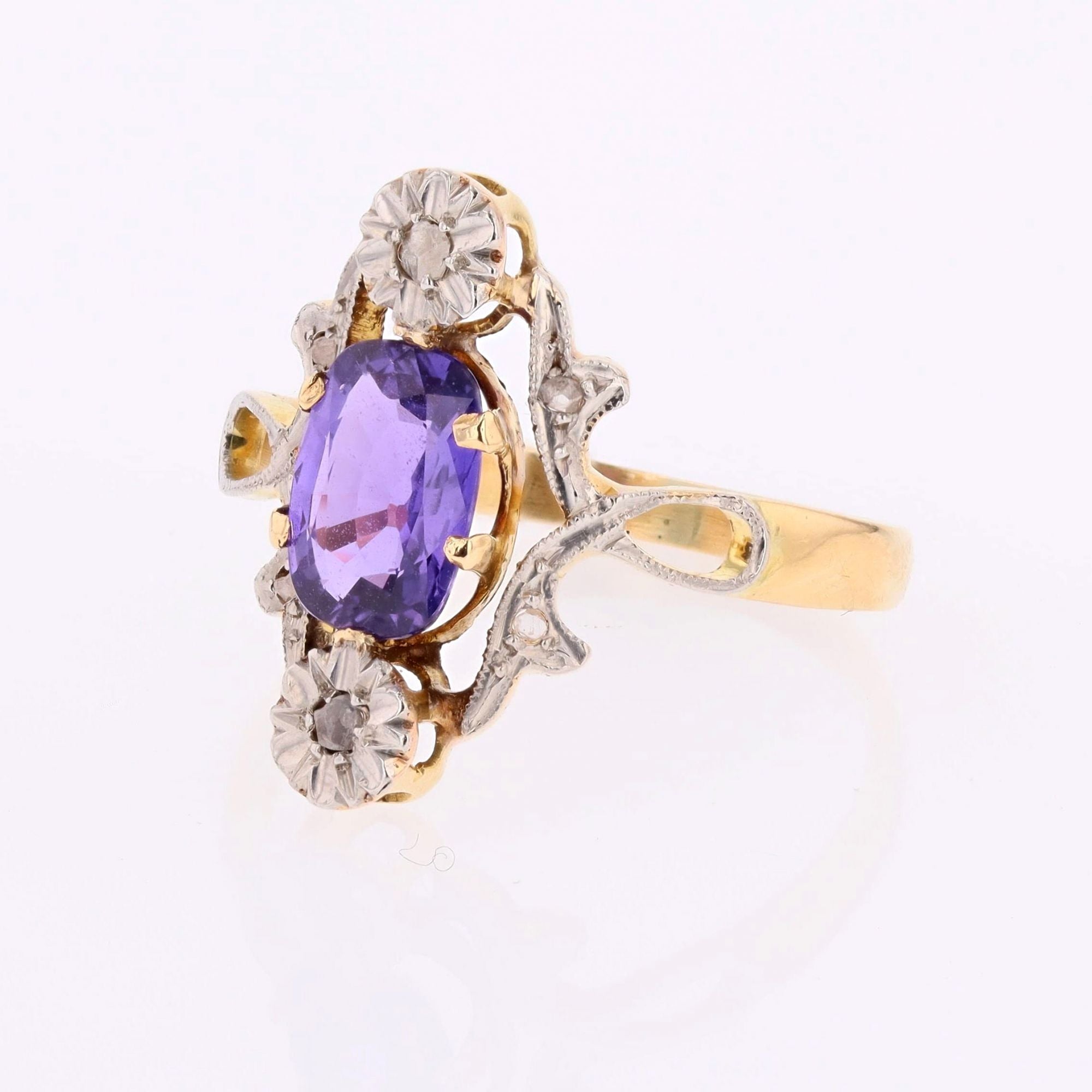 Bague en or jaune, platine, saphir et diamants