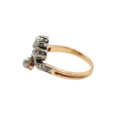 Ring made of rose gold, Platinum, a pearl, and diamonds