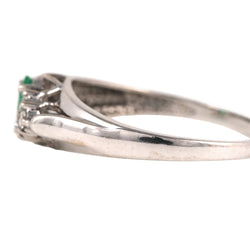 Bague Trilogie en or blanc, émeraude et diamants