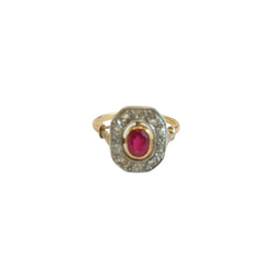 Yellow gold ring with rubies and diamonds