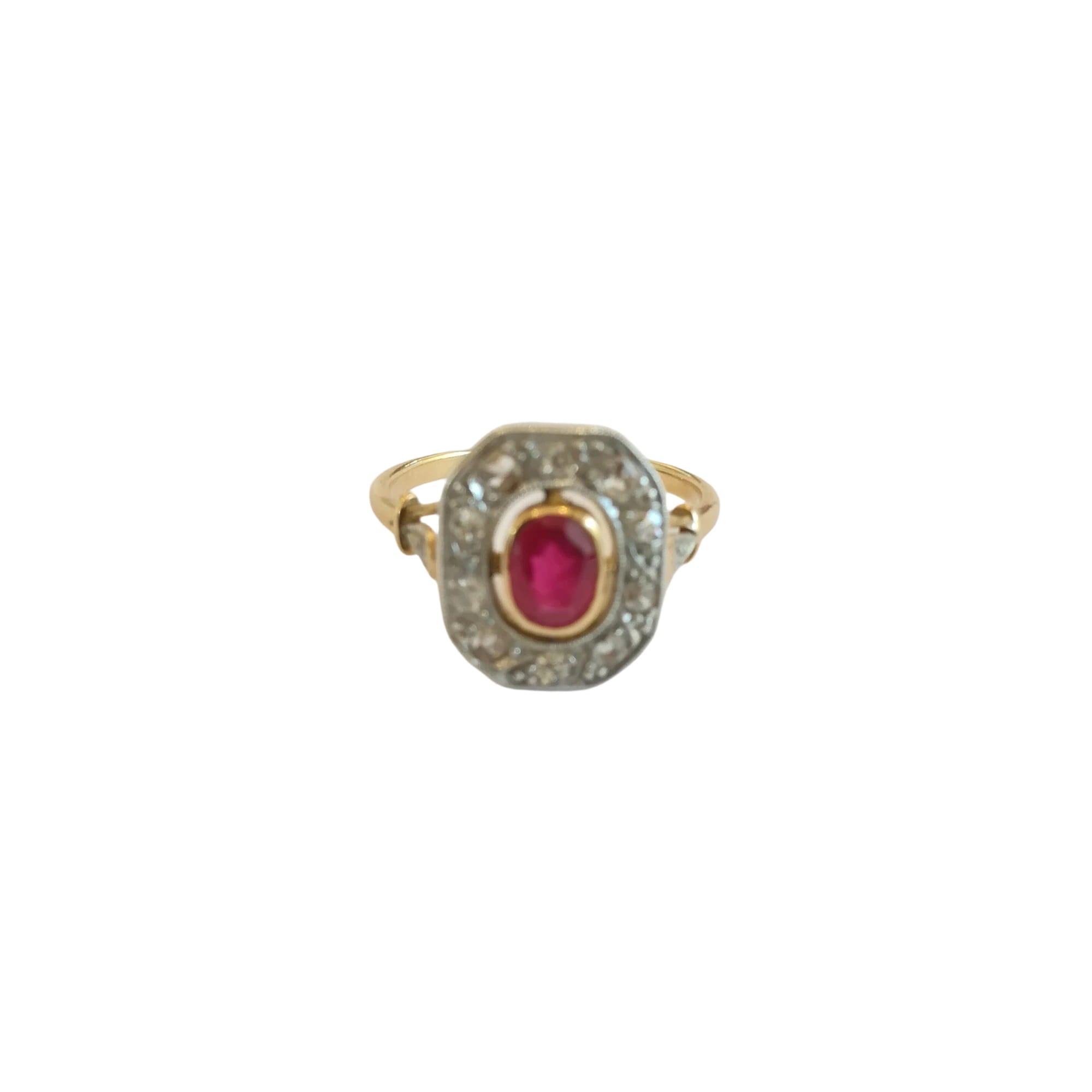 Yellow gold ring with rubies and diamonds