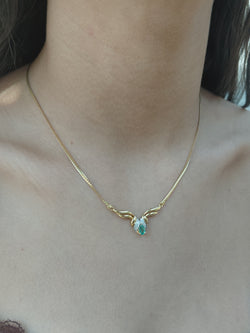 Yellow gold, Emerald, and Diamonds Necklace