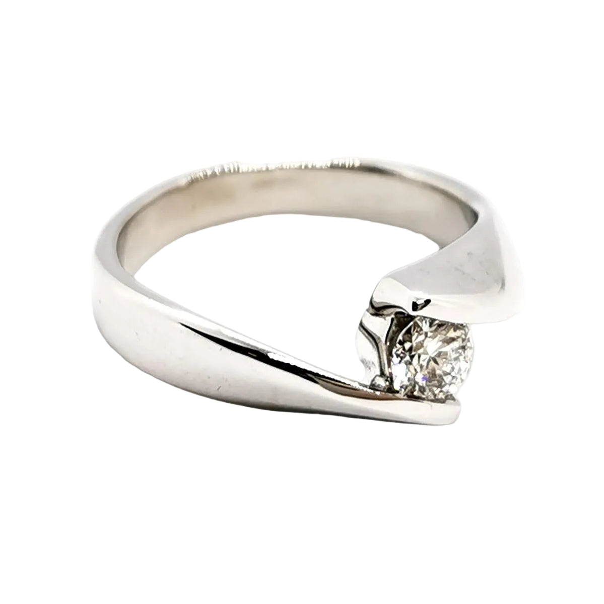 Bague Solitaire en or blanc et diamant
