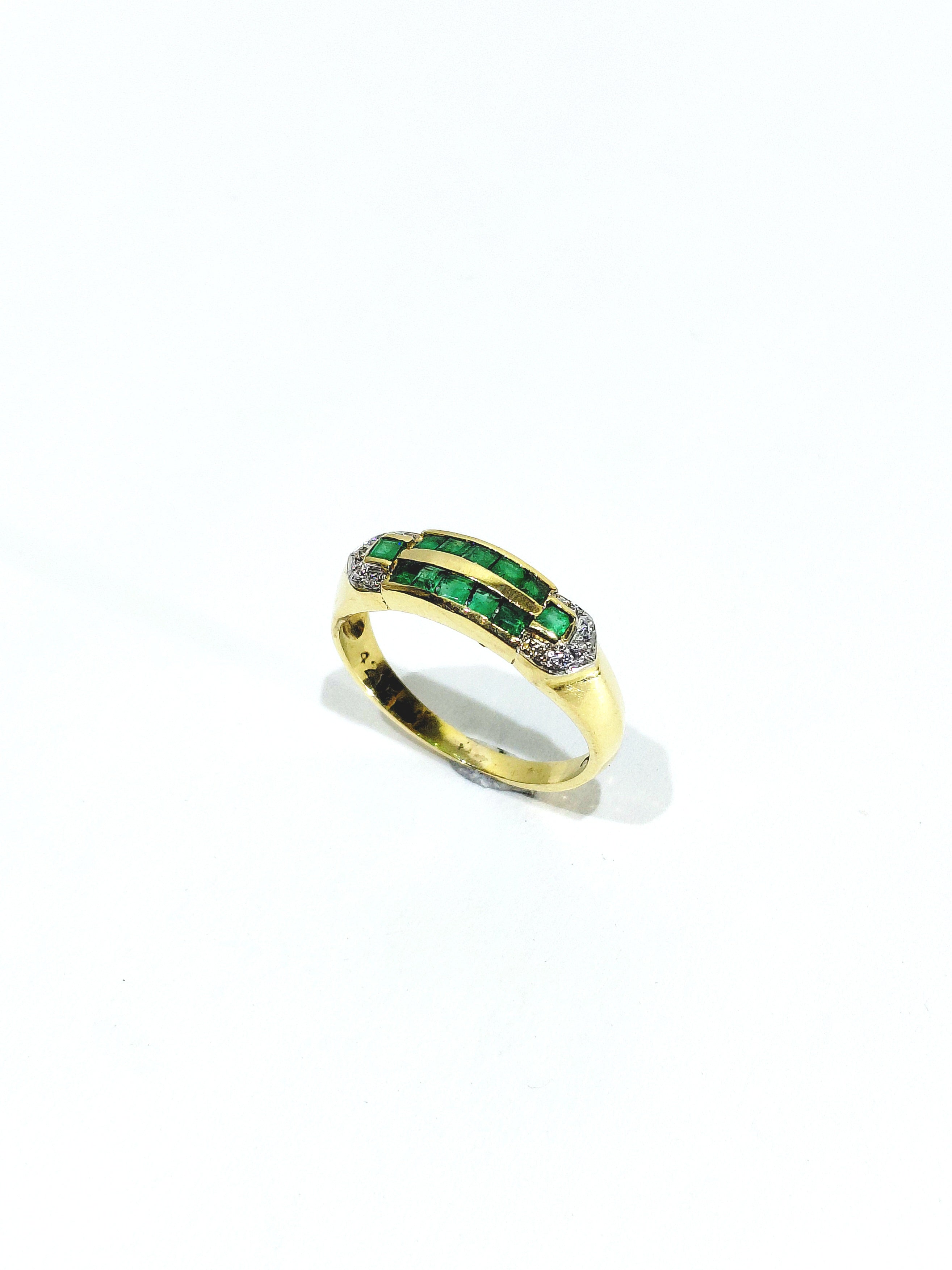 Yellow Gold Ring with Diamonds and Emeralds