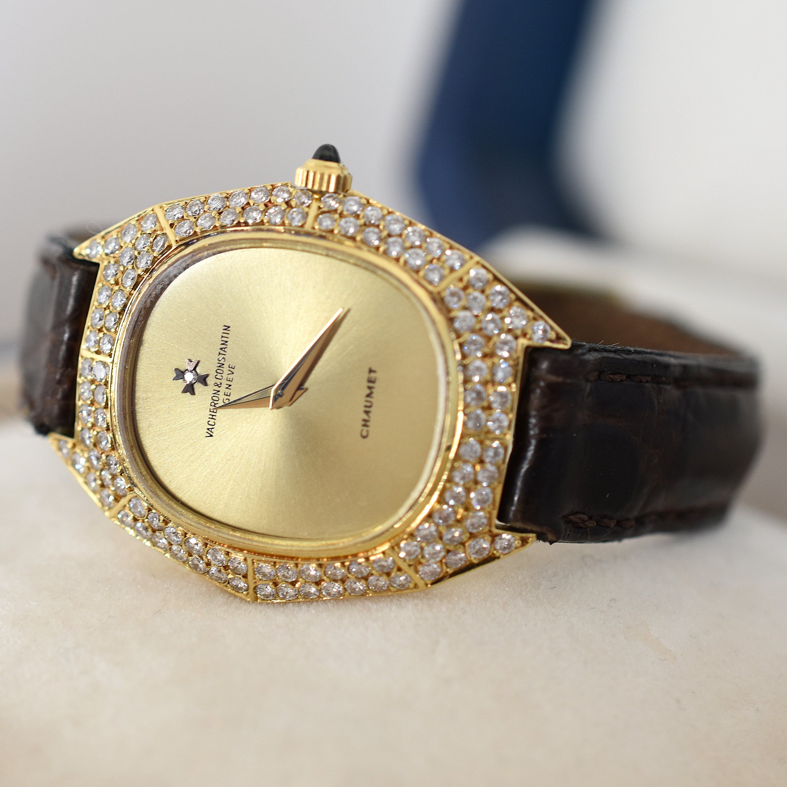 VACHERON CONSTANTIN Watch for CHAUMET in yellow gold, leather, and Diamonds