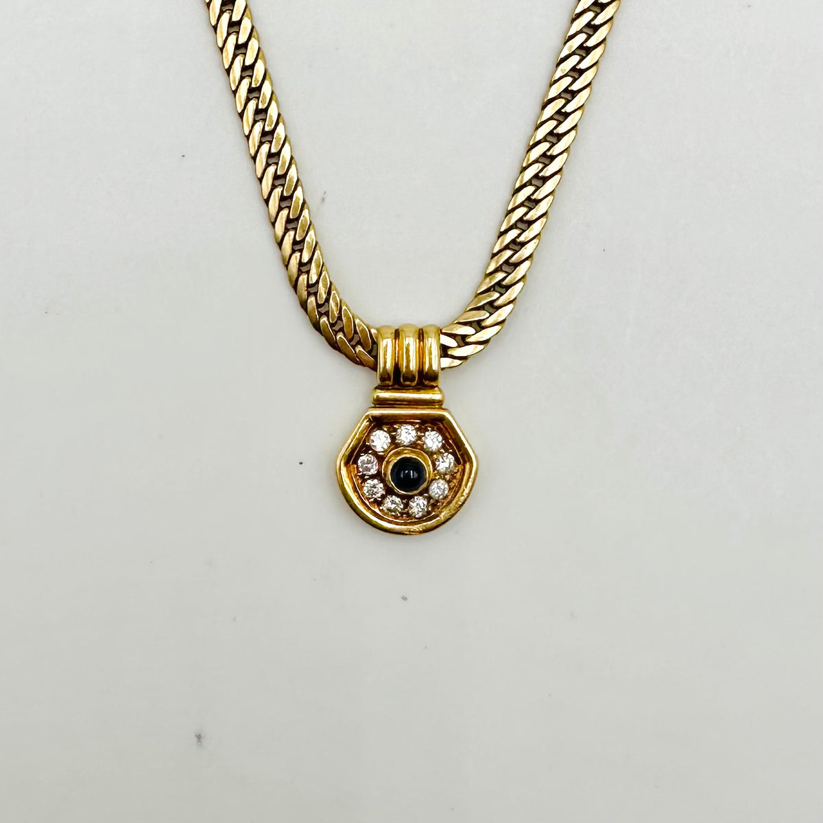 Collier Pendentif VAN CLEEF & ARPELS en or jaune, saphir et diamants