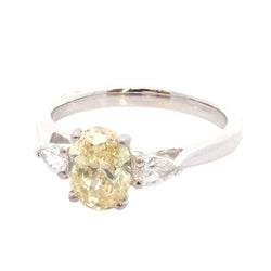 1.51-carat Fancy Yellow Diamond Ring / SI2