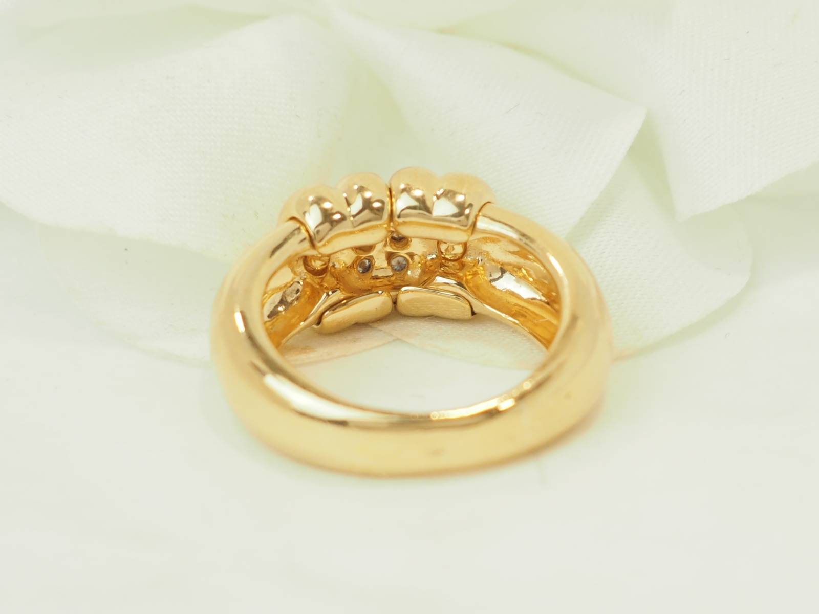 Yellow gold and diamond Ring