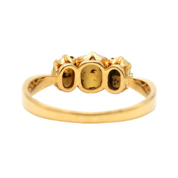 Trilogy Ring in Yellow Gold and Teeth