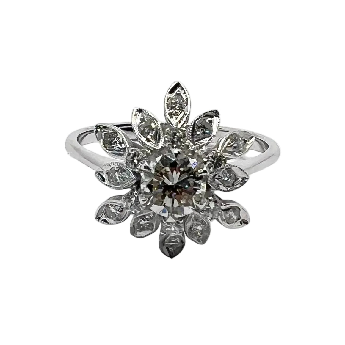 Marguerite Ring in White Gold and Diamonds