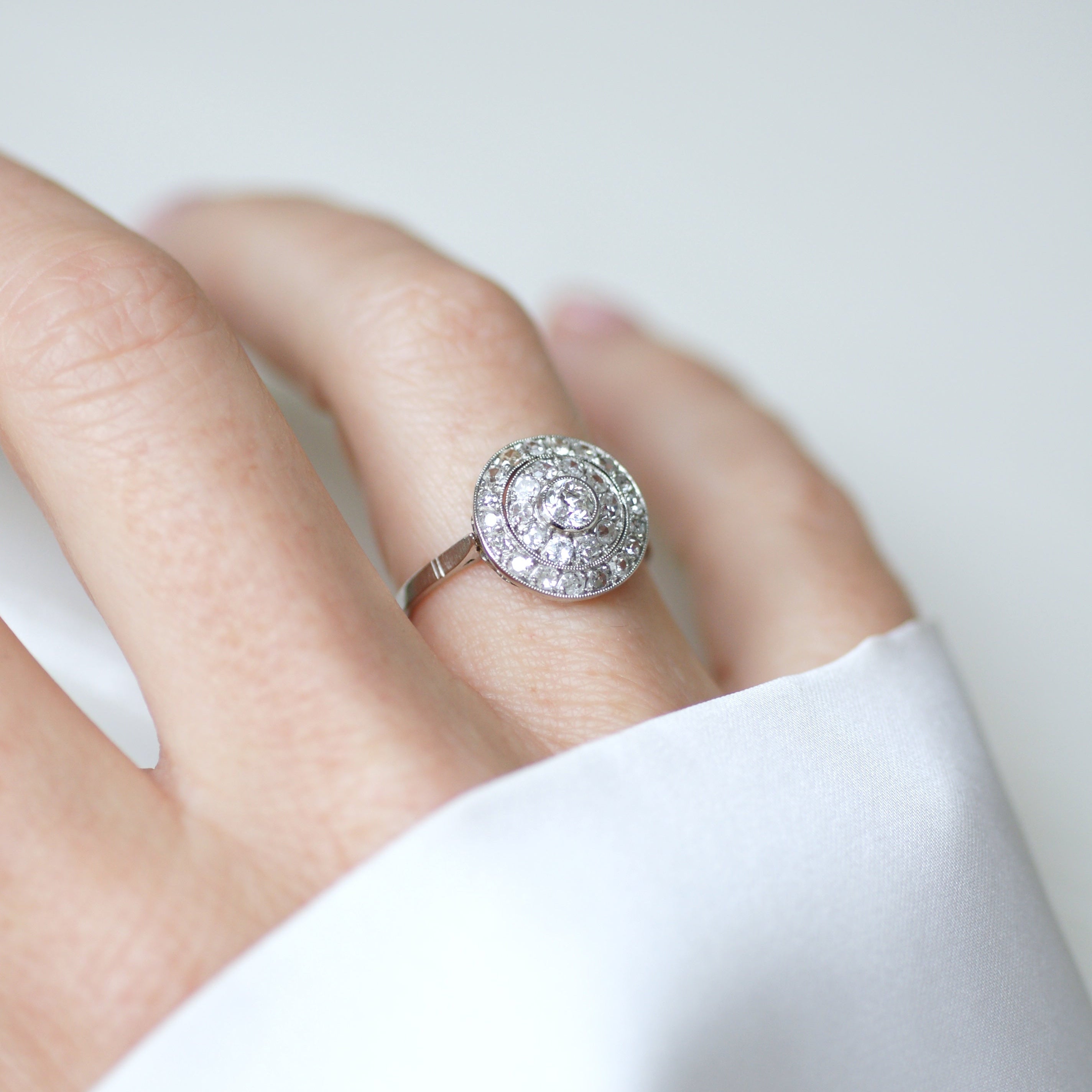 Ring Target in paltinium and diamonds