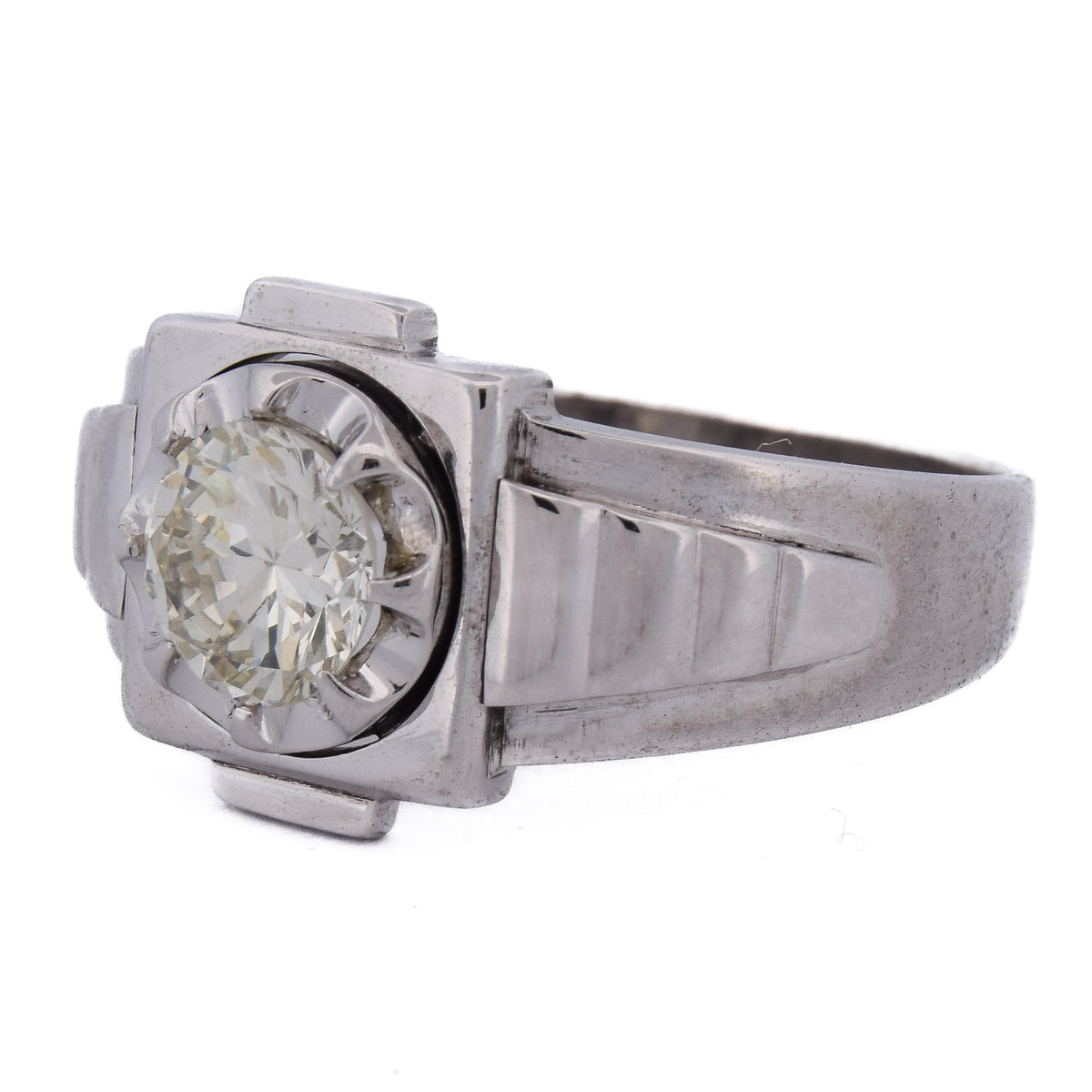 White gold and diamond Ring
