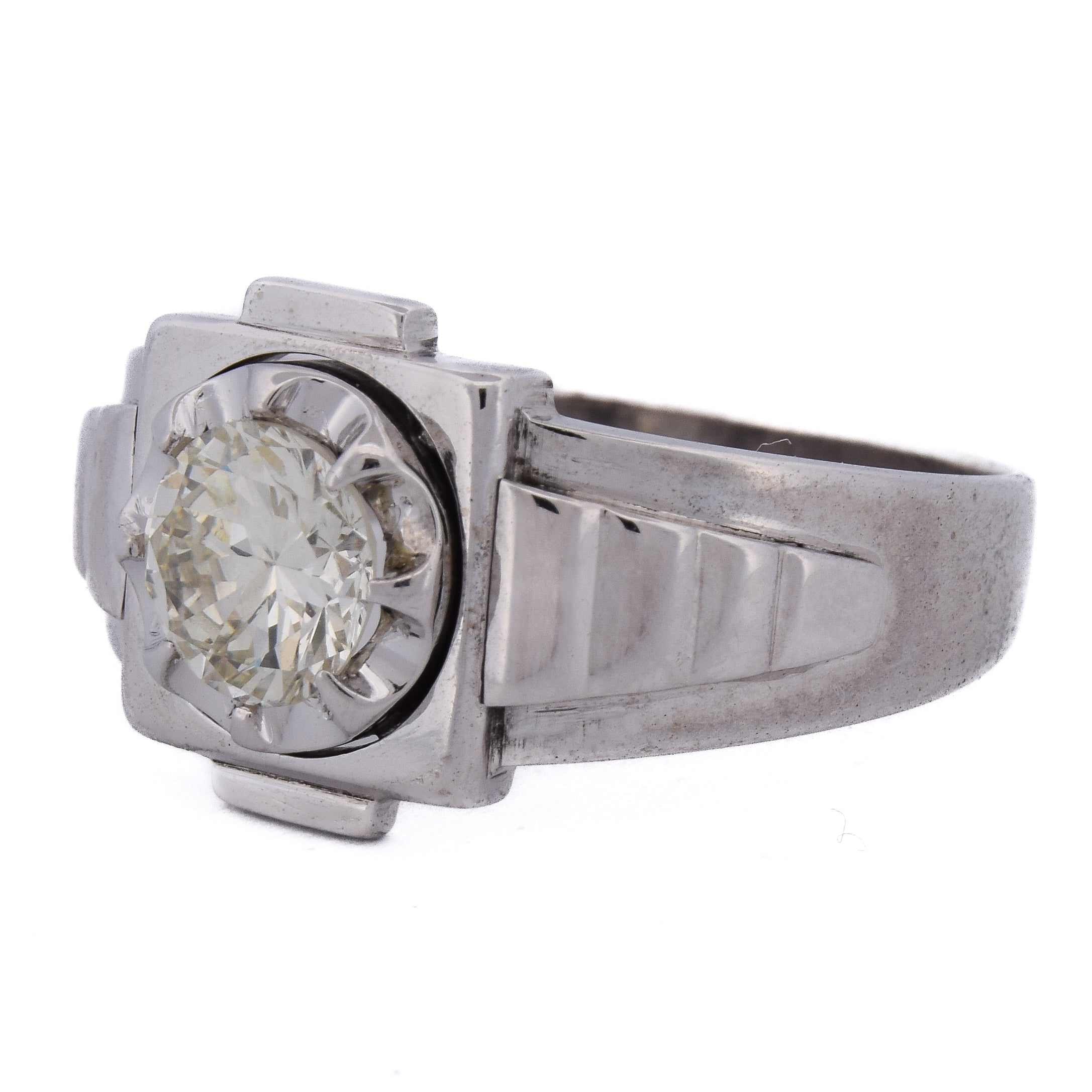 White gold and diamond Ring