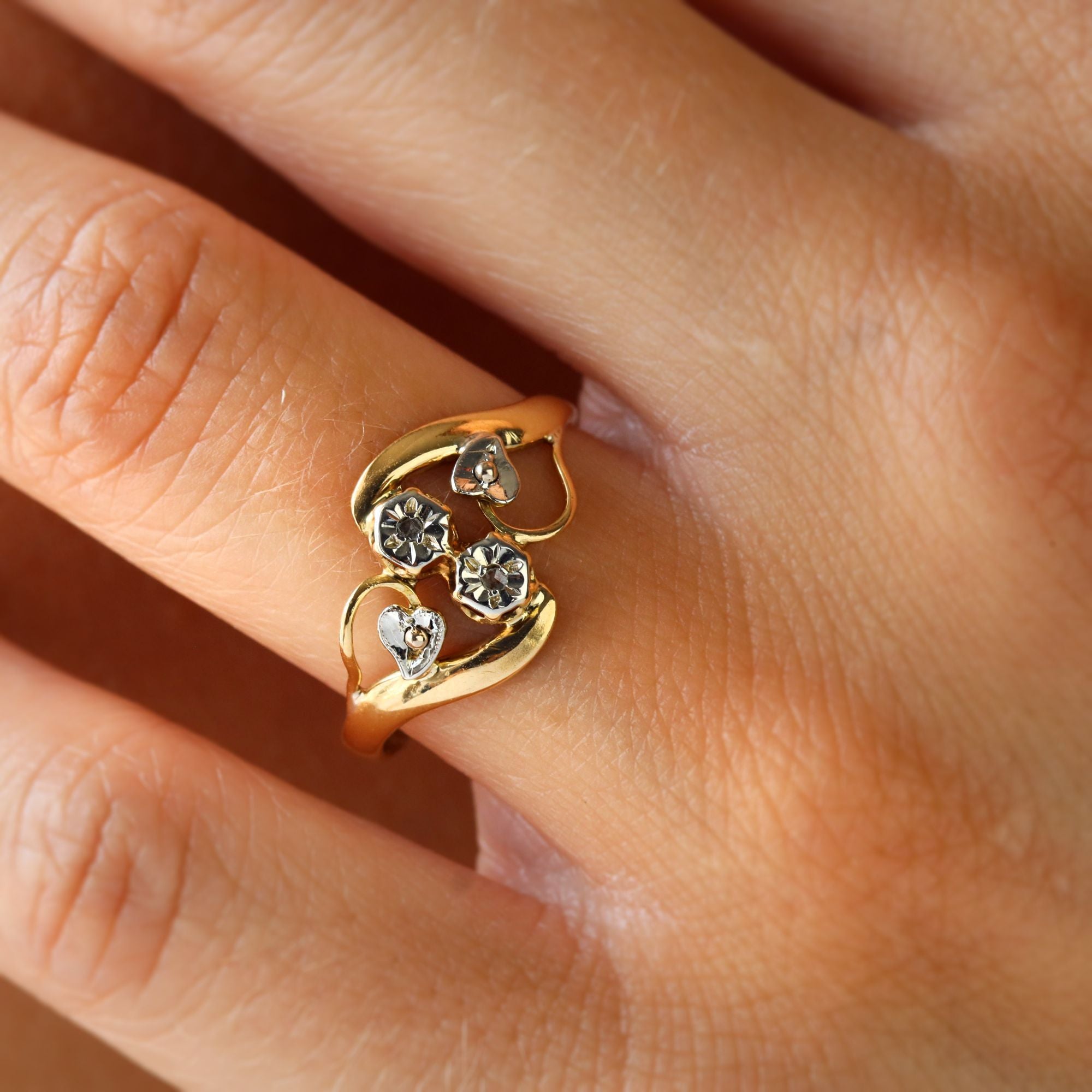 Toi & Moi Ring in white gold, yellow gold and diamonds