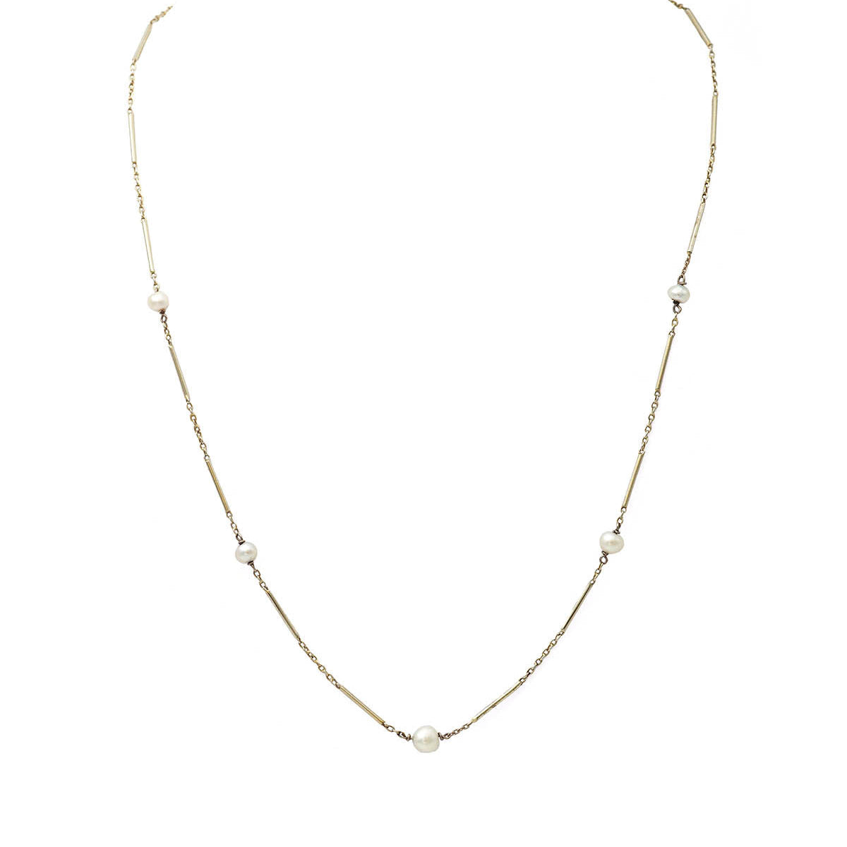 White Gold Pearl Necklace