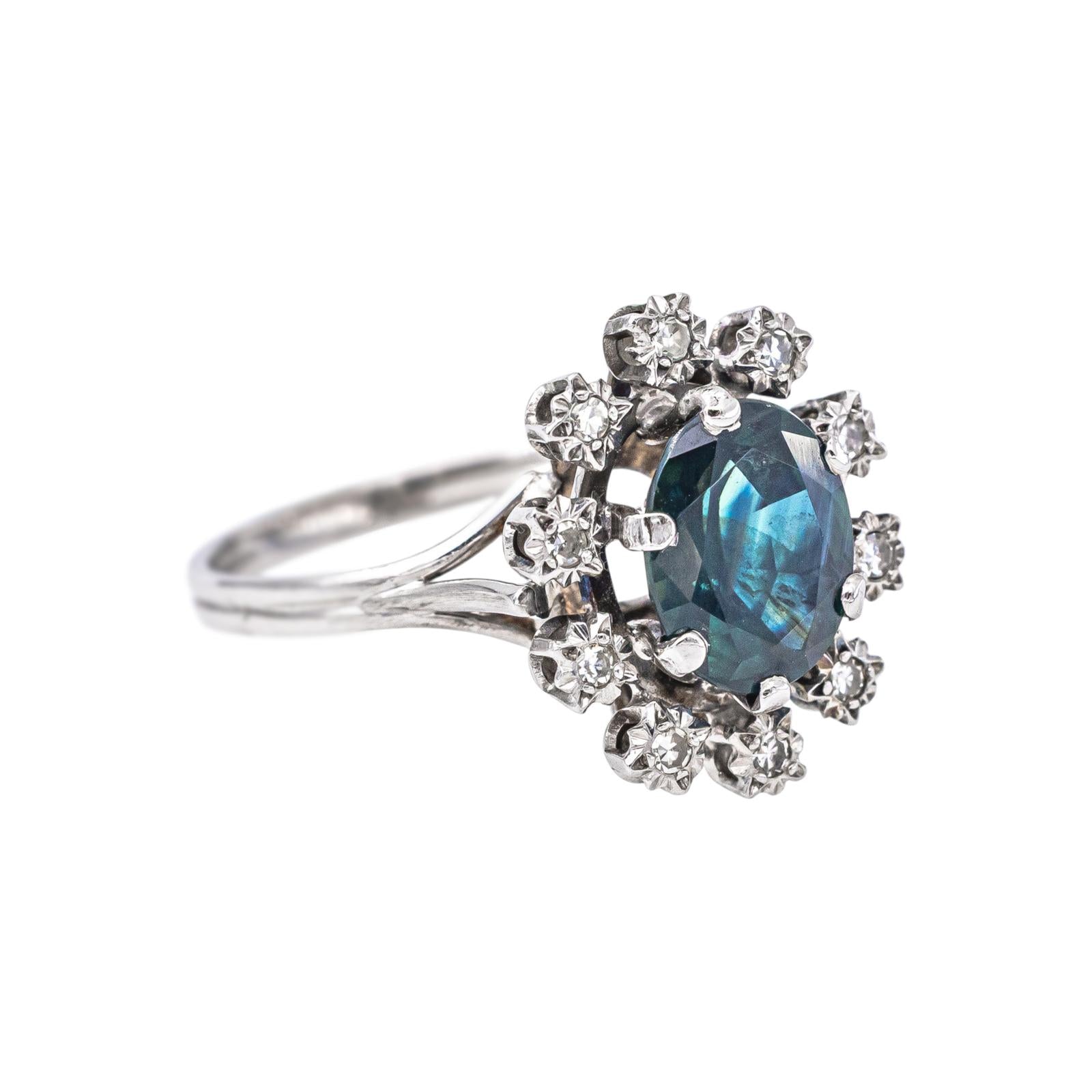 Pompadour Ring in White gold with Sapphire