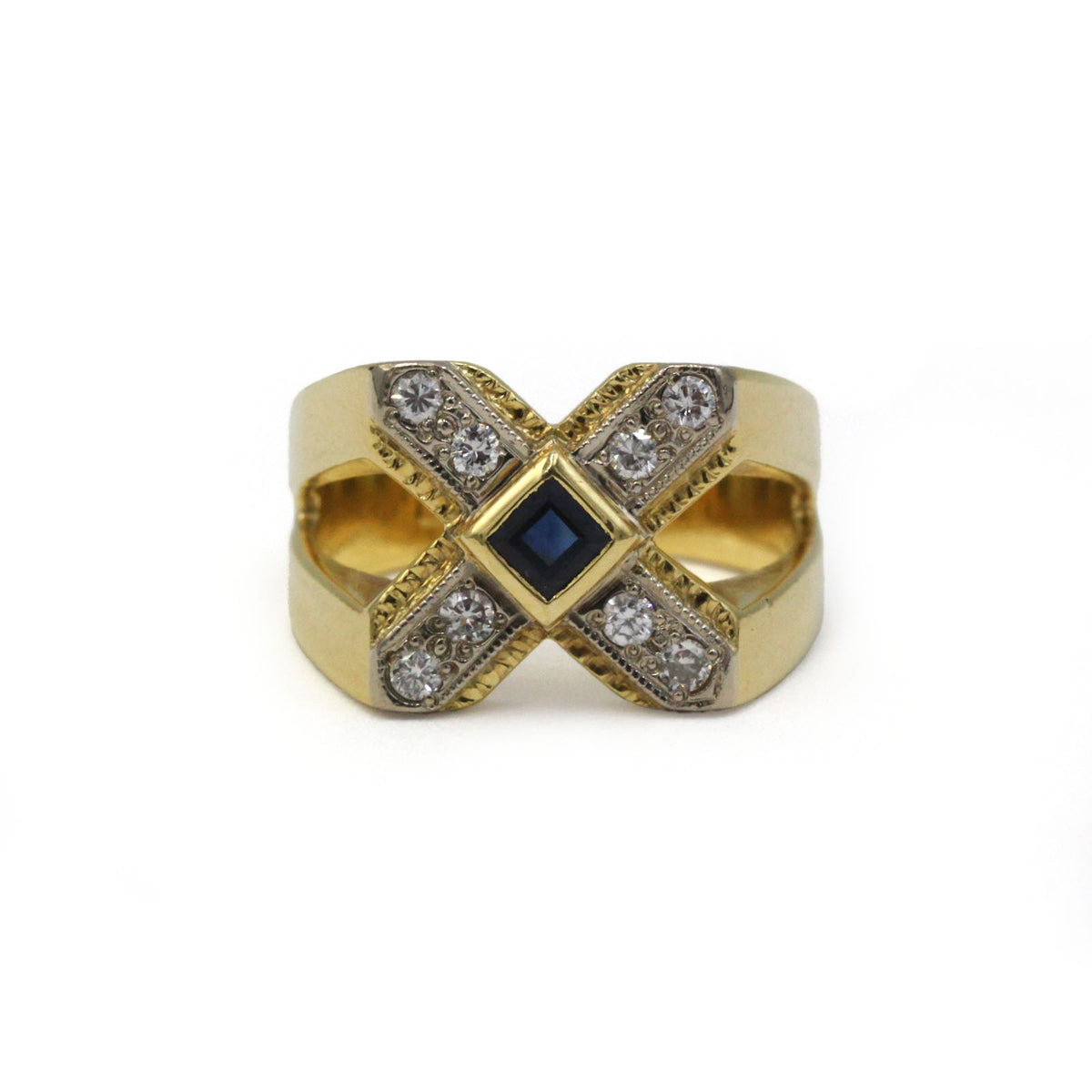 Bague Chevalière en or blanc, or jaune, saphir et diamants