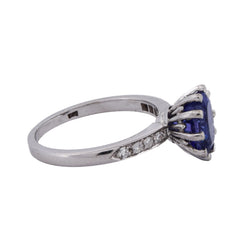 Solitaire Ring in White gold, Tanzanite and Diamonds