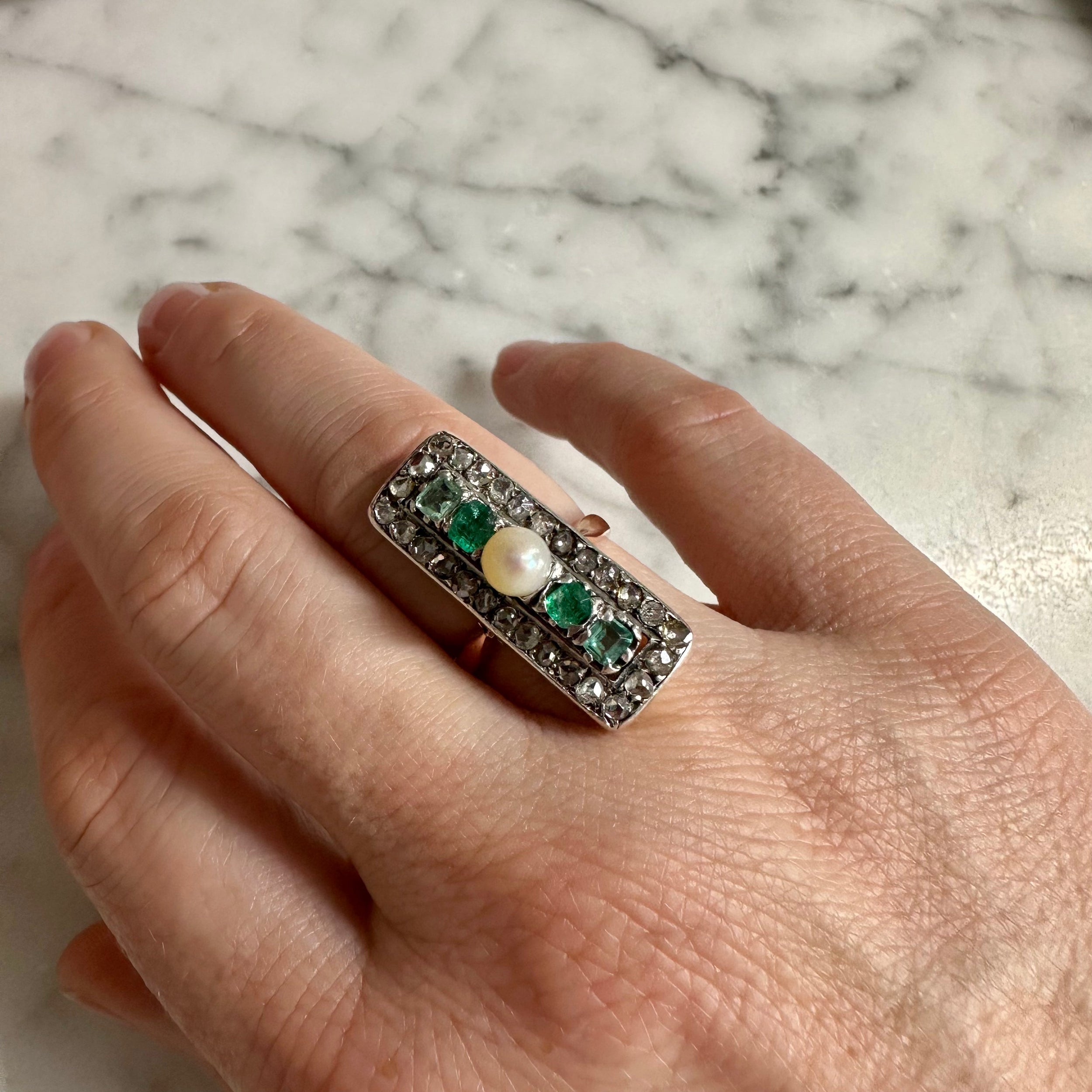 Ring rectangle pearl