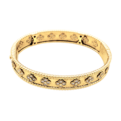 Bracelet Van Cleef & Arpels, "Perlée Trèfles", or jaune et diamants.