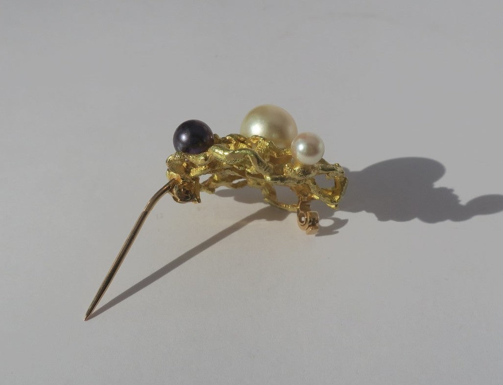 Gold and Pearl Brooch Pin