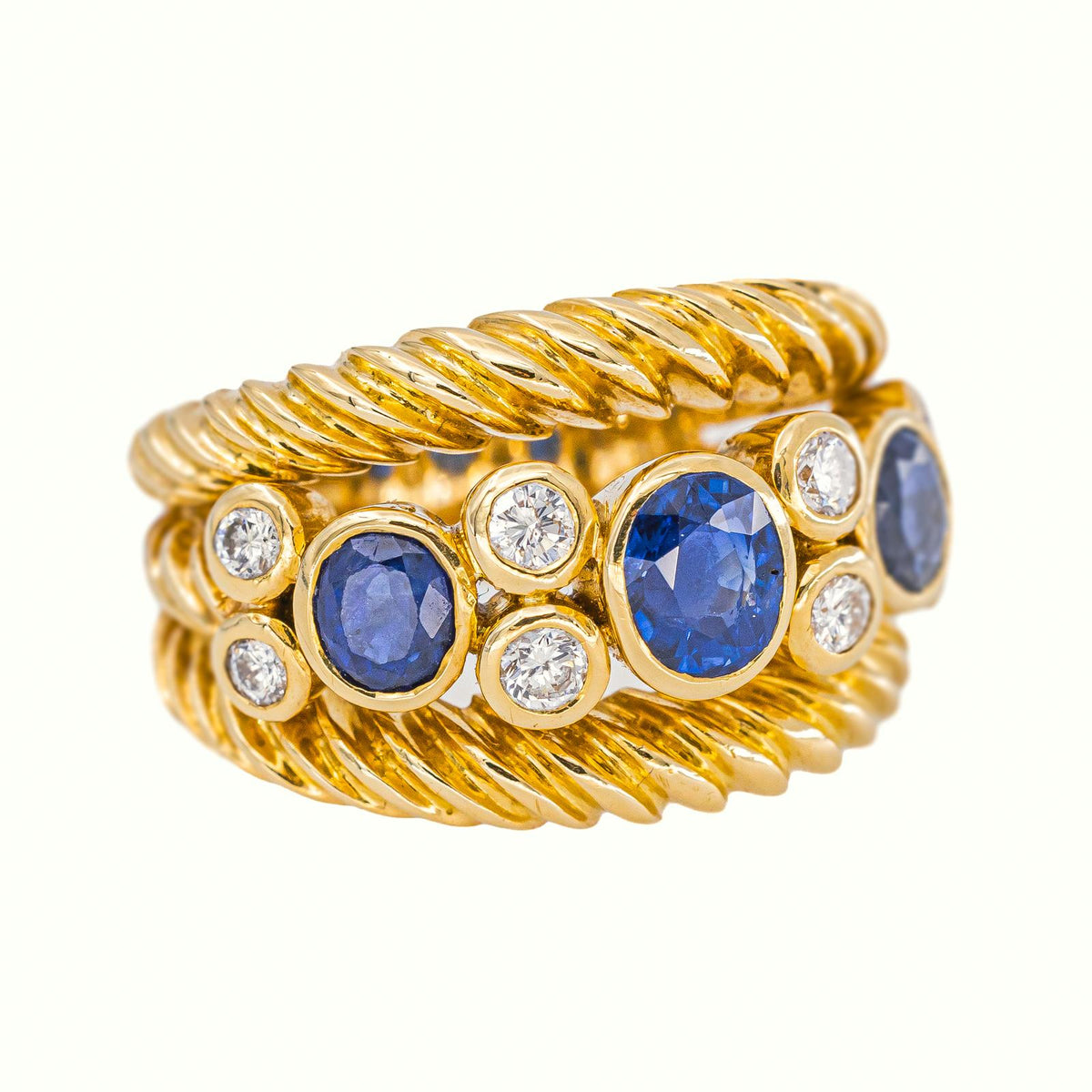 Yellow gold Sapphire Ring