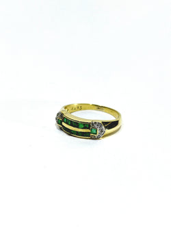 Yellow Gold Ring with Diamonds and Emeralds