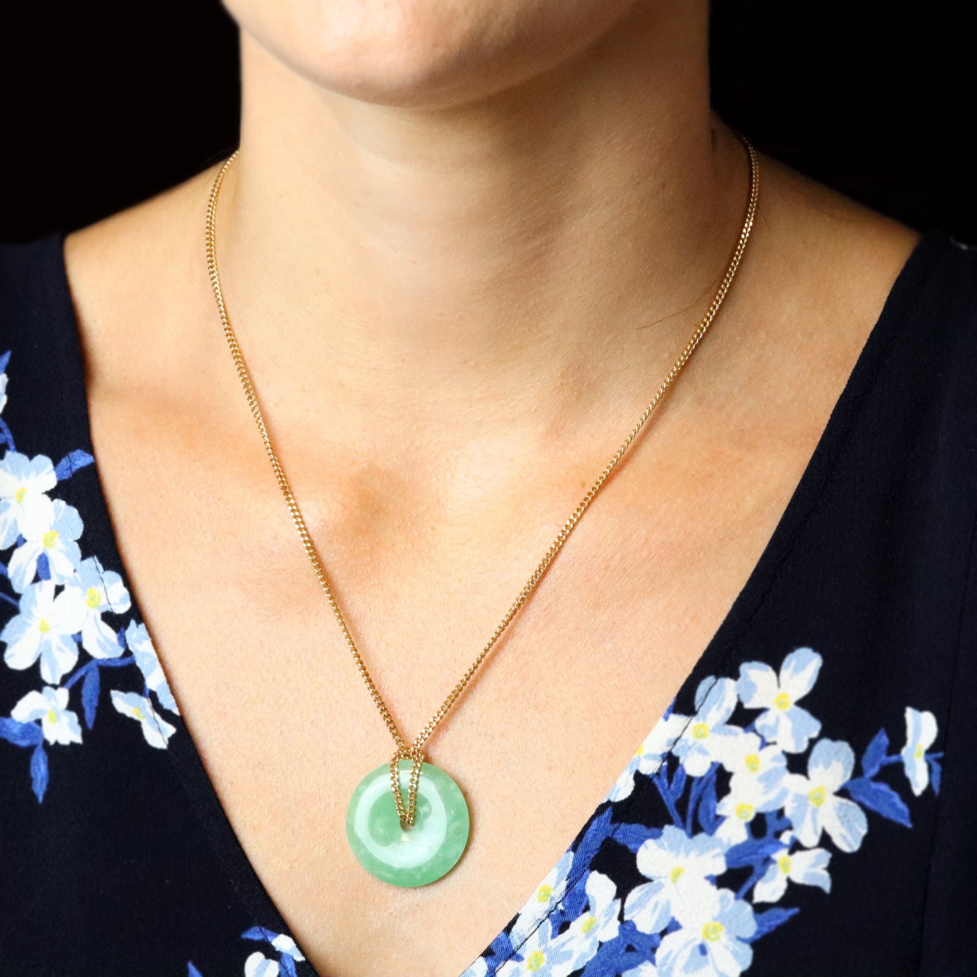 Collier Pendentif en or jaune et jade