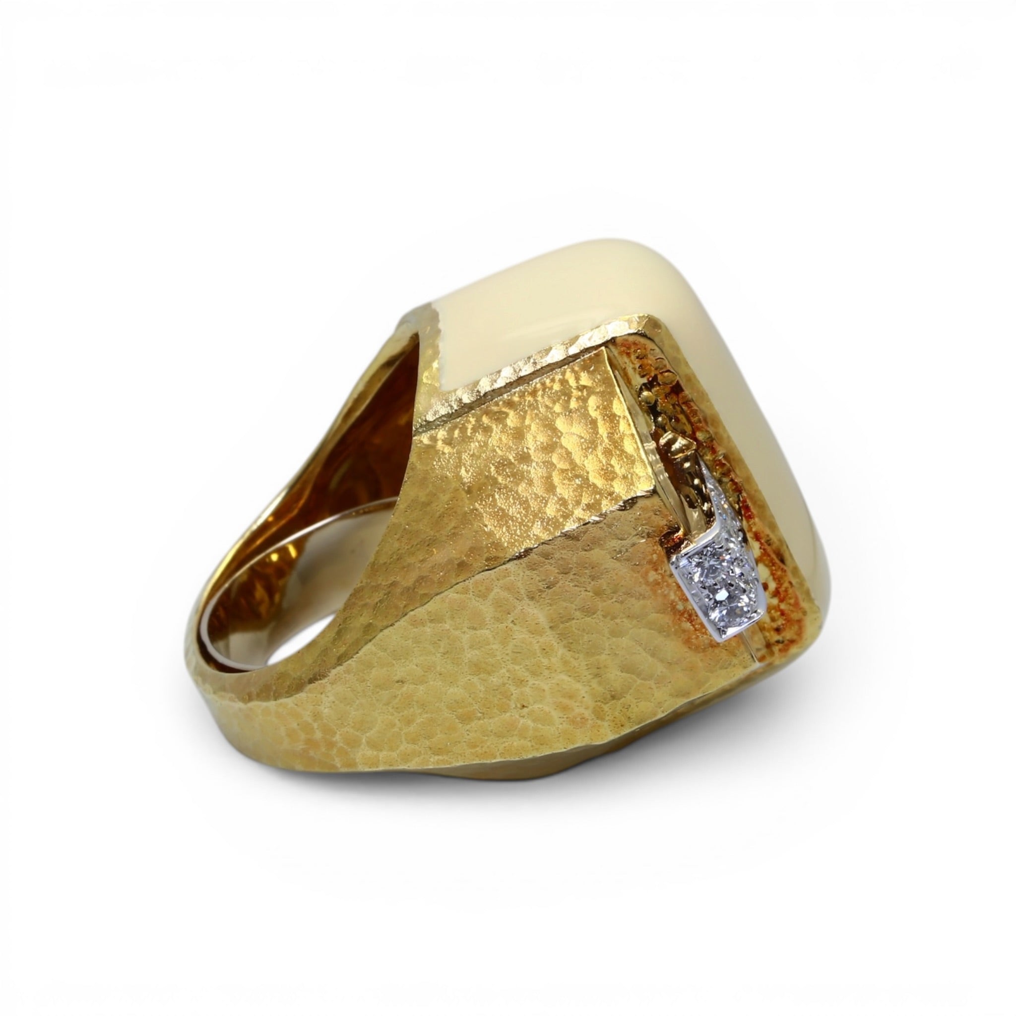 DAVID WEBB Tank Ring in Yellow gold, Enamel and Diamonds