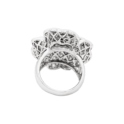 Bague « Trèfle », or blanc, diamants.