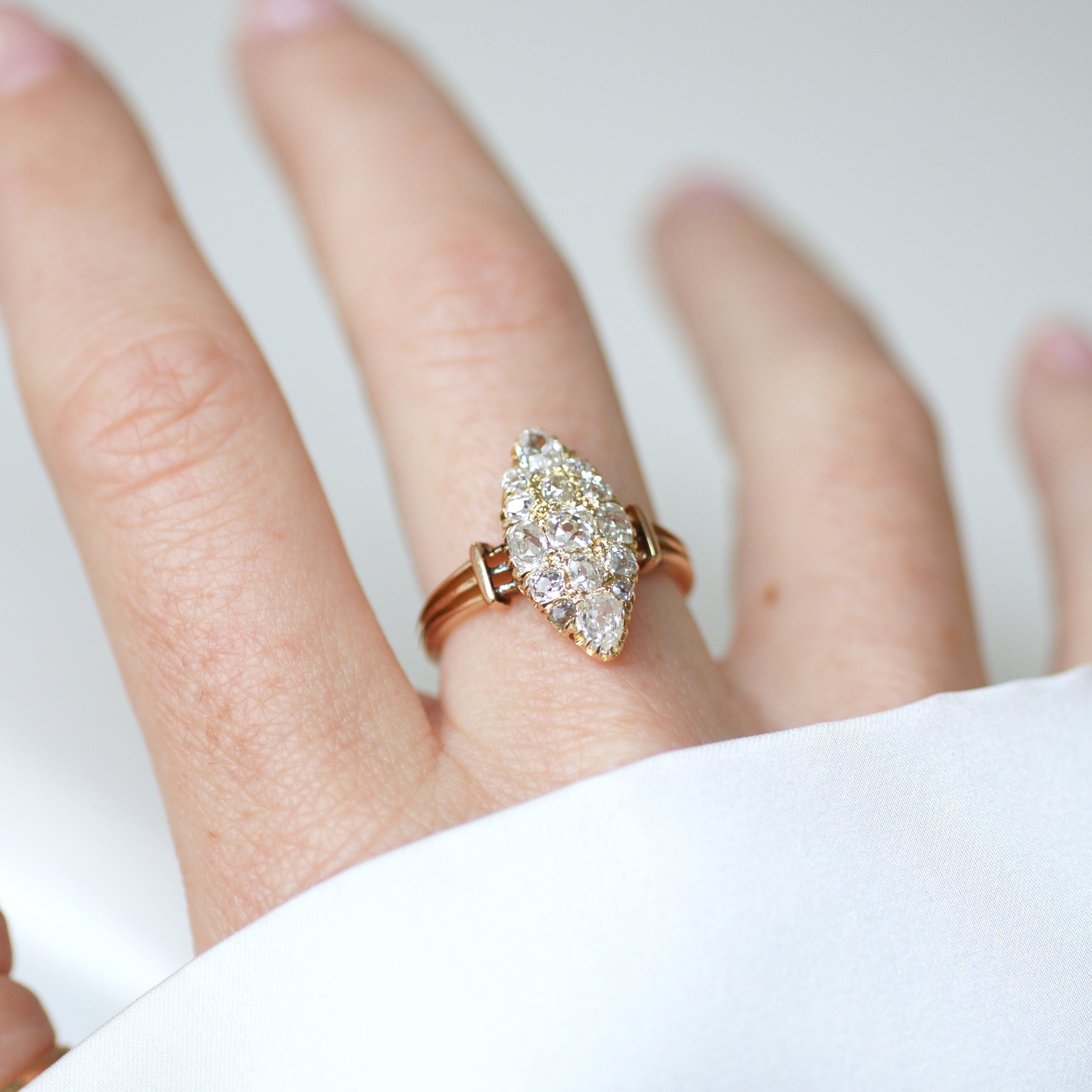 Ring Marquise in rose gold and diamonds