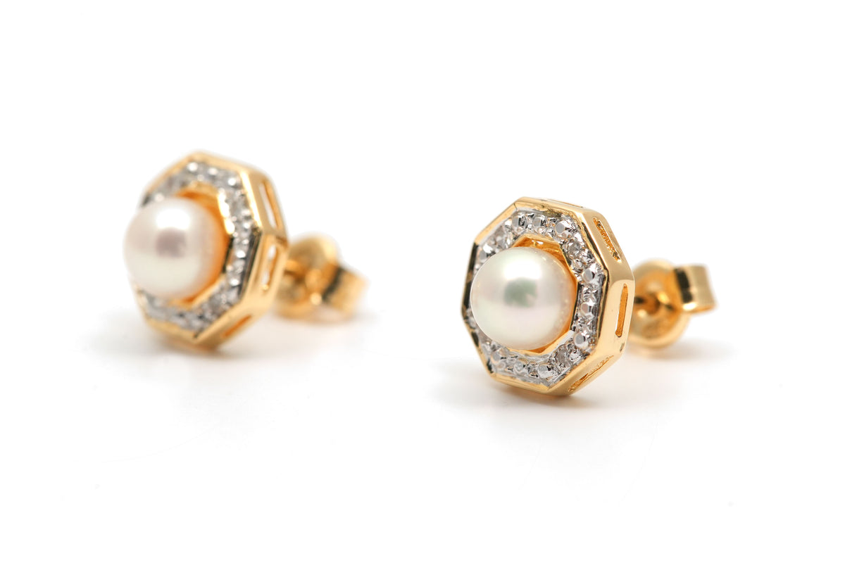 Boucles d'oreilles Puces en or jaune, perles et diamants