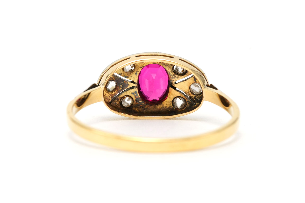 Bague Entourage en or blanc, or jaune, rubis et diamants