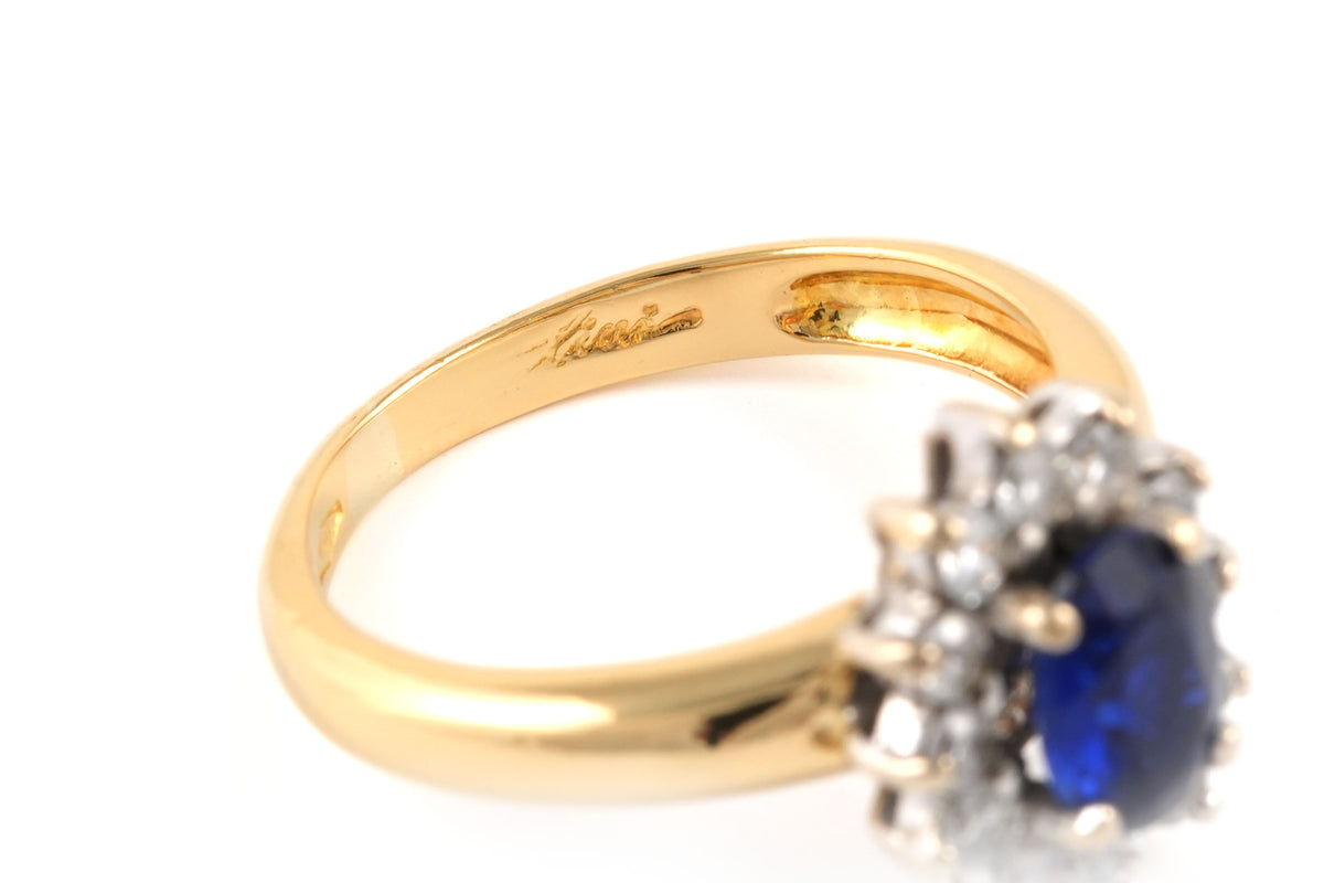 Marguerite Ring in Yellow Gold, Sapphire, and Zirconia