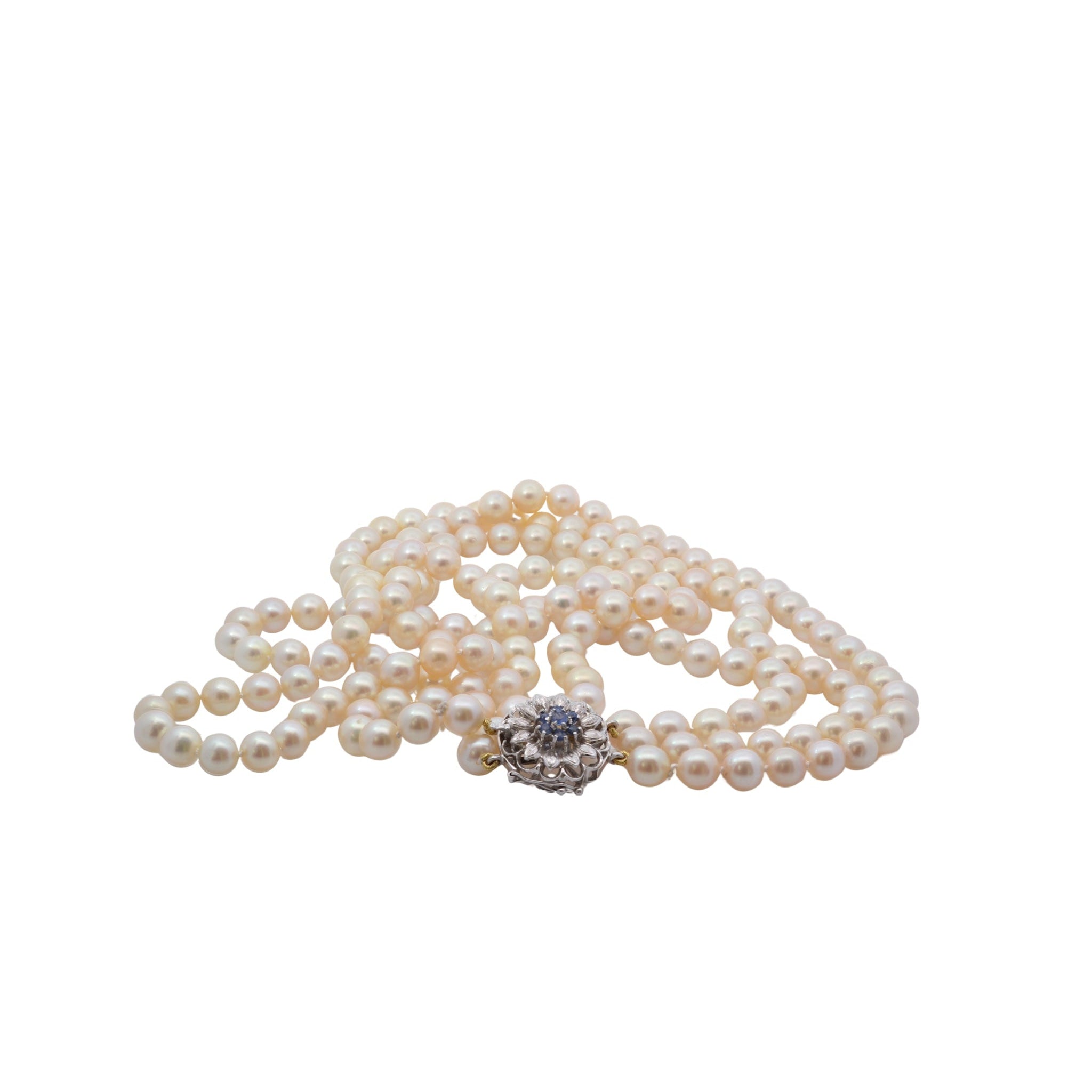 Necklace vintage cultured pearls and gold clasp