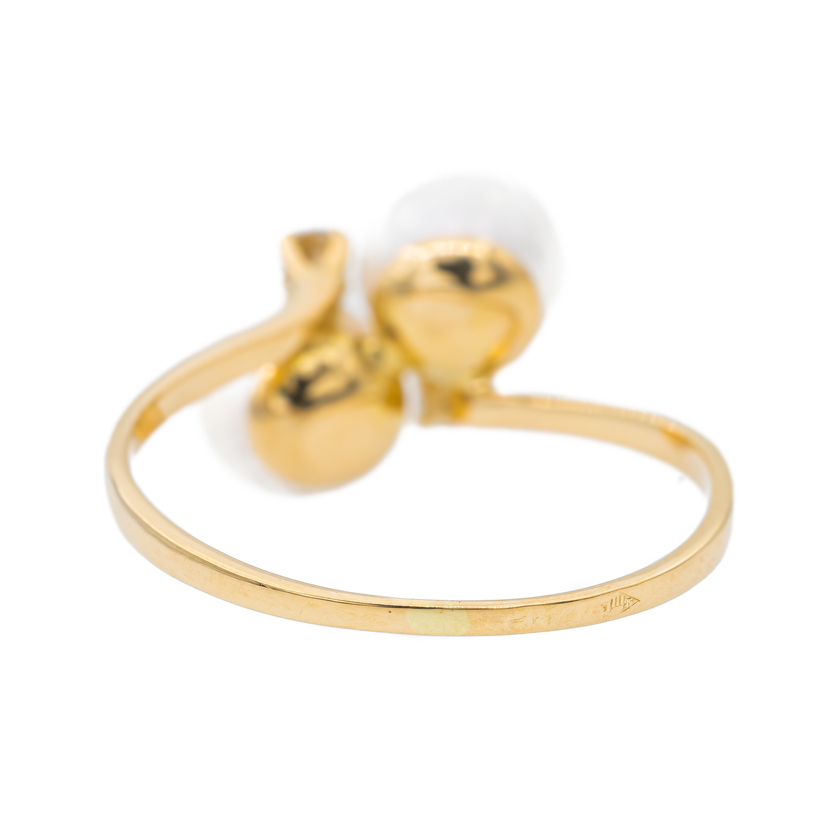 "Toi & Moi" Yellow Gold Pearl Ring