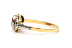 Bague Entourage en or blanc, or jaune, rubis et diamants