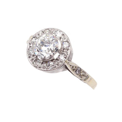 "Entourage" Ring in White Gold and Diamonds