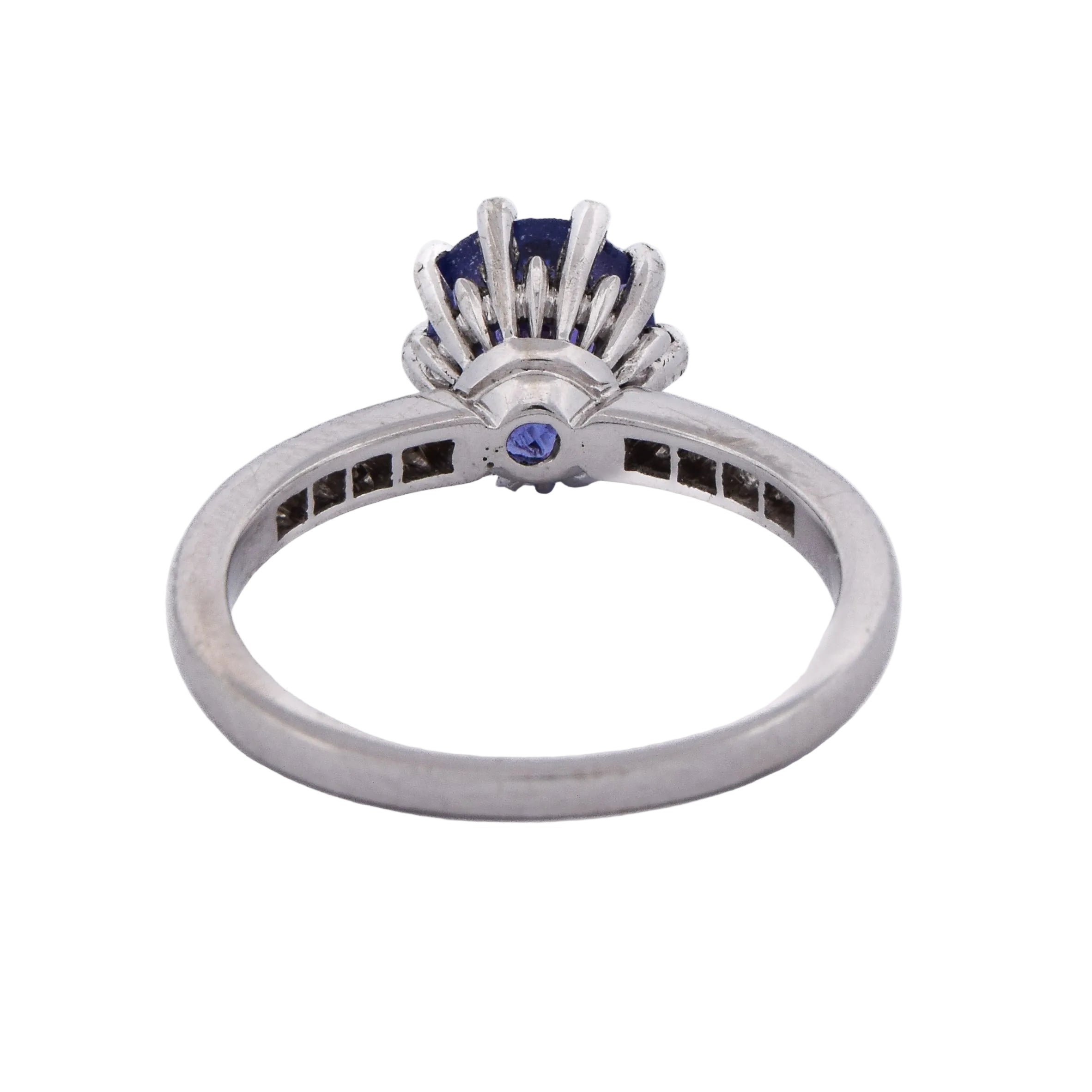 Solitaire Ring in White gold, Tanzanite and Diamonds