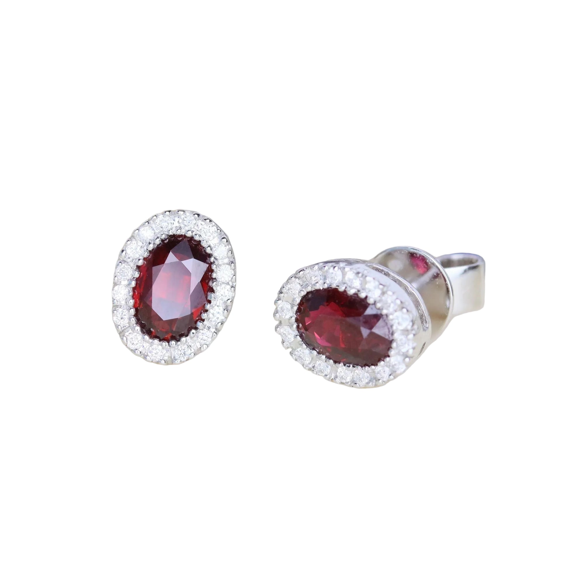 Boucles d'oreilles Puces en or blanc, rubis et diamants
