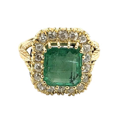 "Entourage" Ring in Yellow Gold, Emerald, and Diamonds
