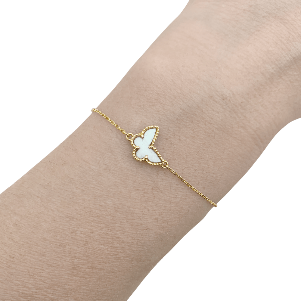 Bracelet Van Cleef & Arpels, "Sweet Alhambra" papillon, or jaune et nacre.