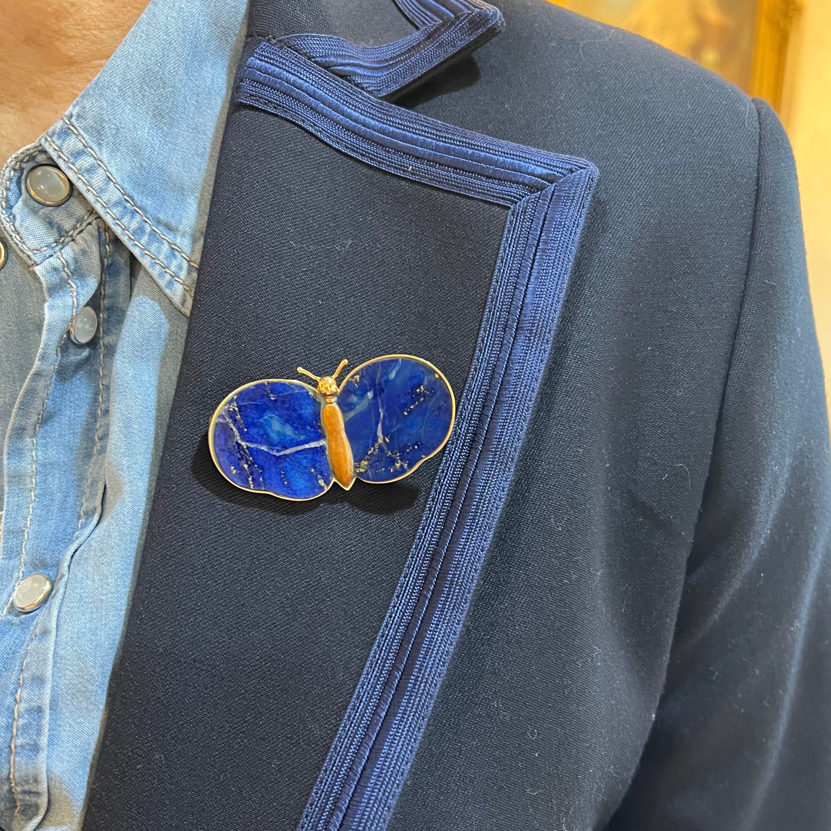 Broche Épingle en or jaune, jaspe et lapis-lazuli